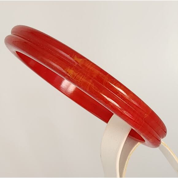 Vintage Bakelite Bangle Cherry Red Ribbed Edge Simichrome Tested 7.75" Bracelet - Picture 2 of 8